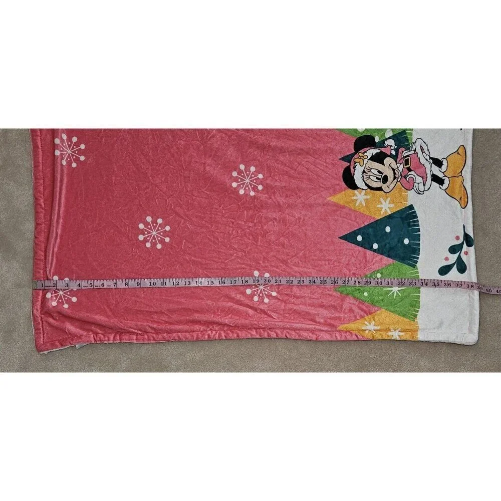 Minnie Mouse Disney Baby Pink White Fleece Baby Blanket Christmas Trees Snow